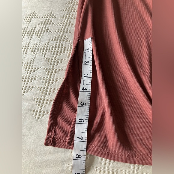 GREEN ENVELOPE Mauve Micro Ribbed V-Neck 3/4 Sleeve Top Size S - Picture 9 of 10